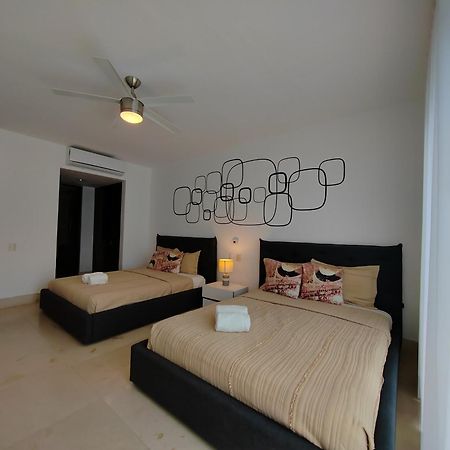 Luxurious & Central Condo In Playa Steps From The Beach Playa del Carmen Esterno foto