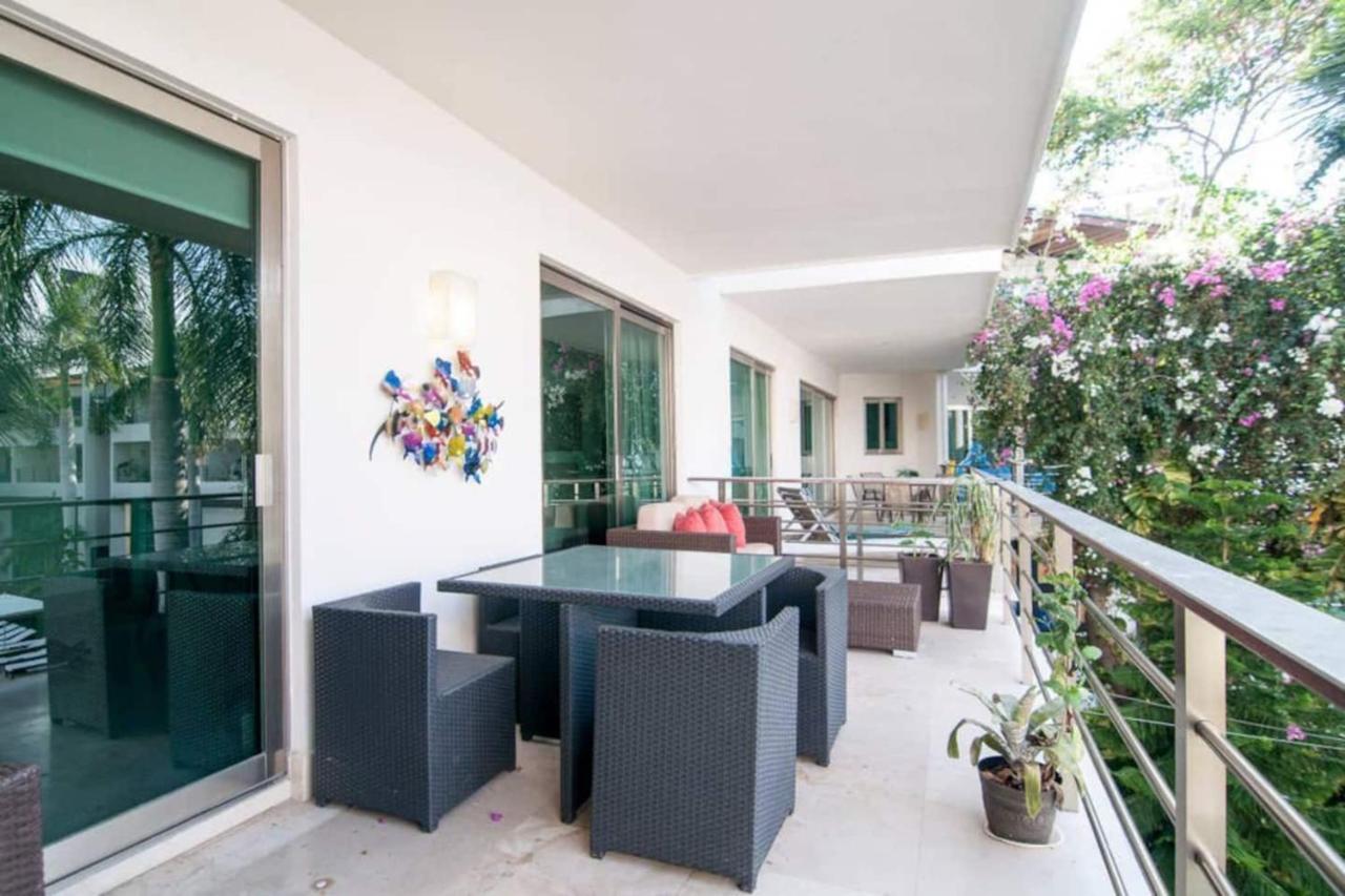 Luxurious & Central Condo In Playa Steps From The Beach Playa del Carmen Esterno foto