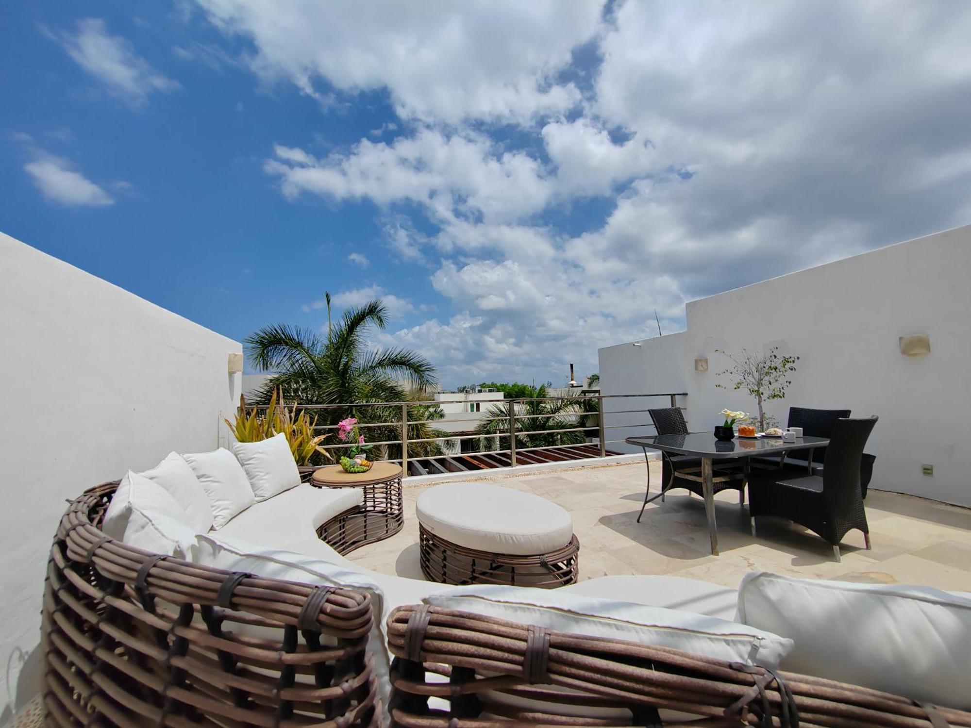 Luxurious & Central Condo In Playa Steps From The Beach Playa del Carmen Esterno foto