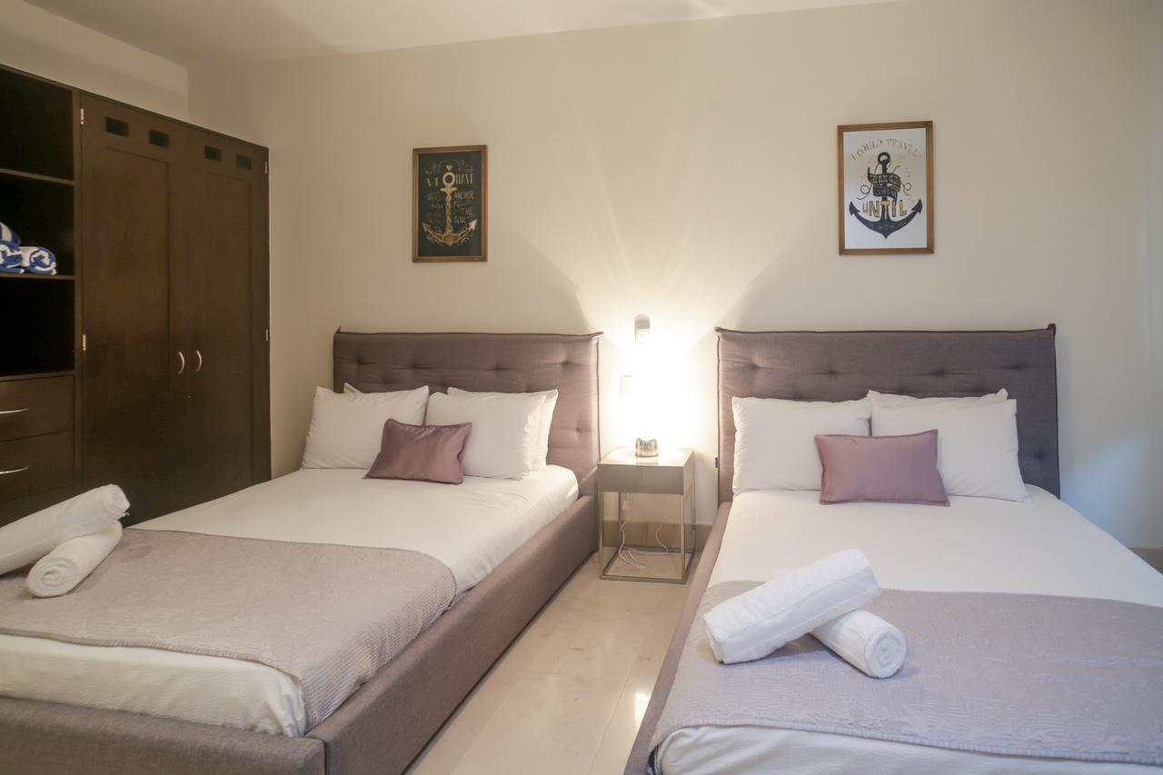 Luxurious & Central Condo In Playa Steps From The Beach Playa del Carmen Esterno foto