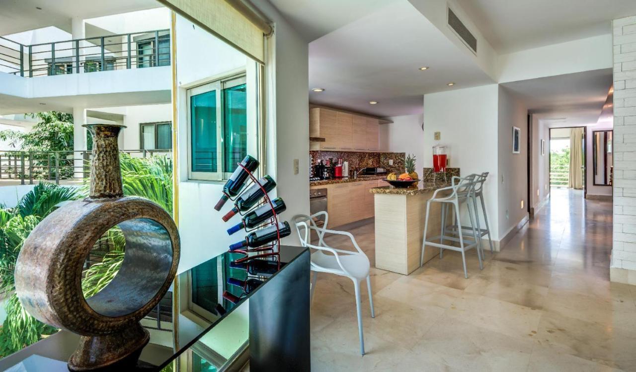 Luxurious & Central Condo In Playa Steps From The Beach Playa del Carmen Esterno foto