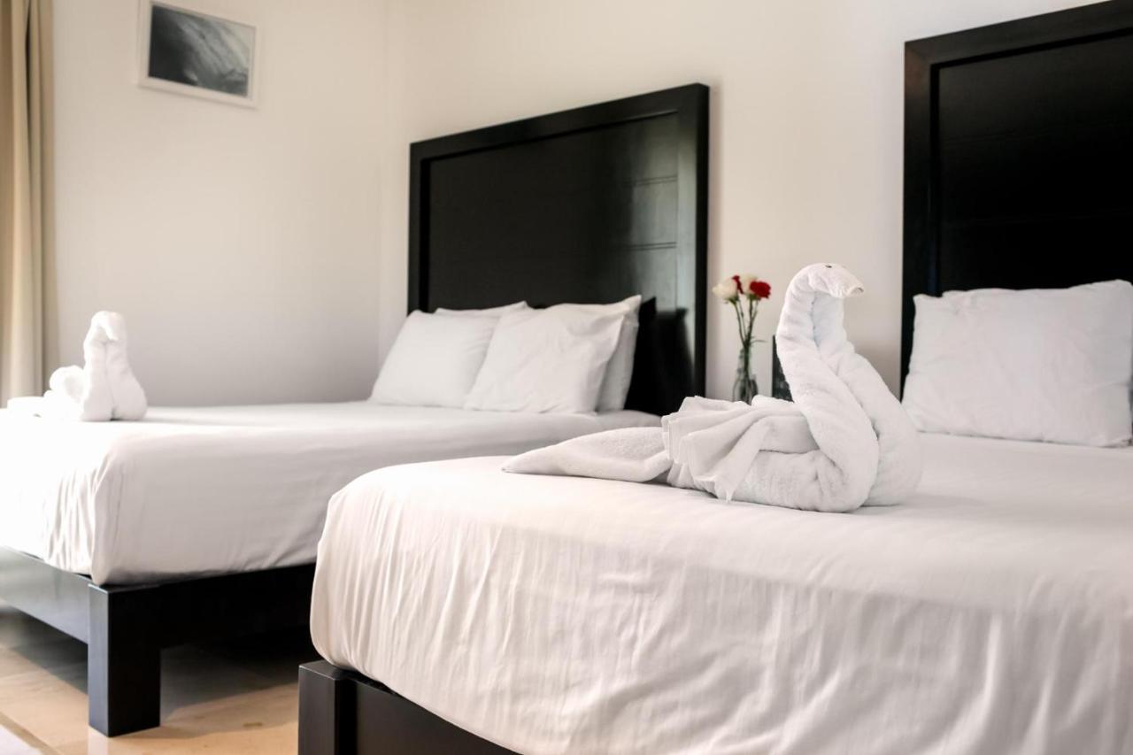 Luxurious & Central Condo In Playa Steps From The Beach Playa del Carmen Esterno foto