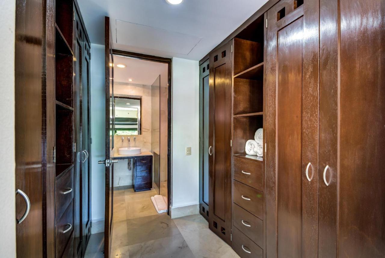Luxurious & Central Condo In Playa Steps From The Beach Playa del Carmen Esterno foto
